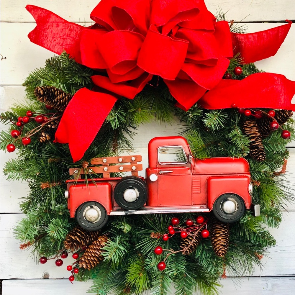 Farmhouse Truck Pine Wreath
